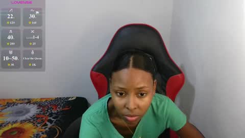 Snapshot of dulce_camx chatting on May 3, 1:33 am dulce_camx online show from May 3, 1:33 am
