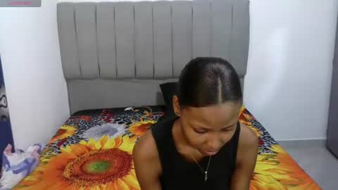 Snapshot of dulce_camx chatting on July 10, 3:22 am dulce_camx online show from July 10, 3:22 am