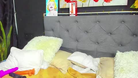 C E L E S T E  online show from January 23, 11:15 pm