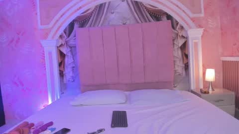 Snapshot of dulce_girls chatting on March 14, 12:10 pm Dulce online show from March 14, 12:10 pm