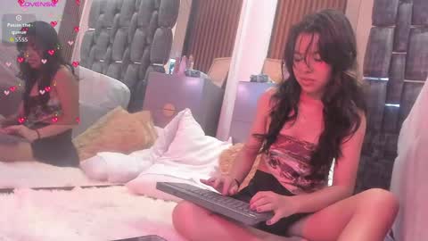 Snapshot of dulce_glamor_ chatting on June 7, 12:20 pm Dulce online show from June 7, 12:20 pm