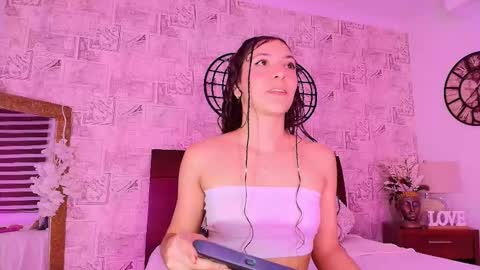 DULCE  online show from February 5, 12:21 pm