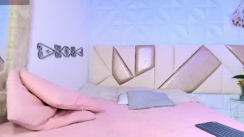 DULCE  online show from June 4, 12:44 pm
