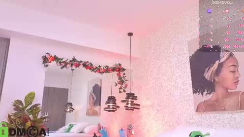 dulce_isabel_ online show from July 8, 3:55 am