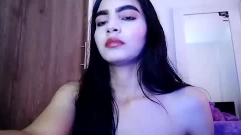Snapshot of dulce_lucero chatting on January 31, 6:47 pm dulce_lucero online show from January 31, 6:47 pm