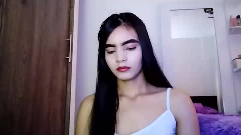 Snapshot of dulce_lucero chatting on February 7, 4:14 pm dulce_lucero online show from February 7, 4:14 pm