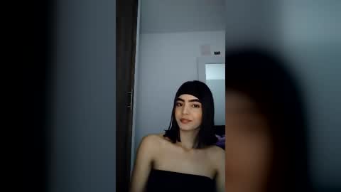 dulce_lucero online show from June 22, 2:25 pm