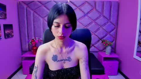 dulce_miiaa online show from November 6, 8:21 pm