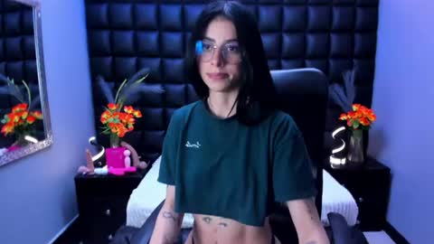 dulce_miiaa online show from June 16, 6:21 pm