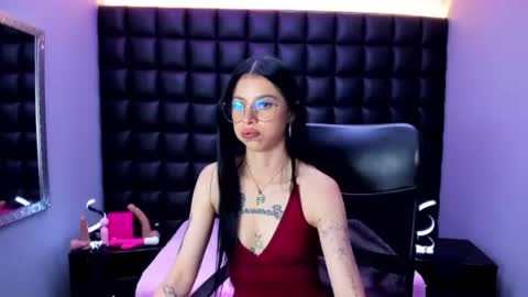 dulce_miiaa online show from July 1, 6:18 pm