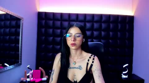 dulce_miiaa online show from July 4, 6:36 pm