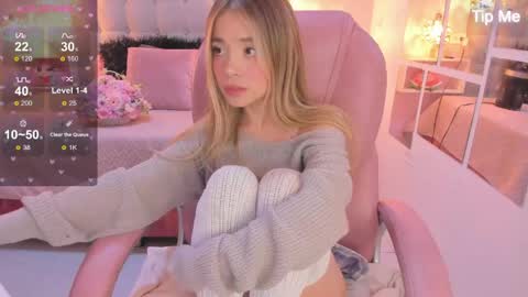 Snapshot of dulce_powl chatting on April 15, 6:04 pm Dulce online show from April 15, 6:04 pm