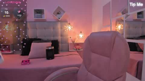 Snapshot of dulce_powl chatting on May 1, 1:05 pm Dulce online show from May 1, 1:05 pm