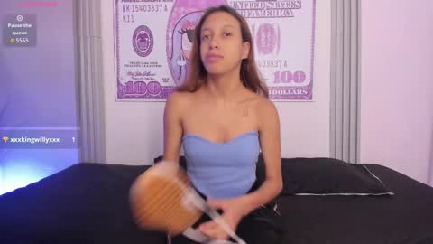 dulce_quintana online show from September 29, 12:10 pm