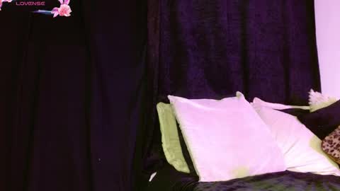   online show from January 18, 1:42 am