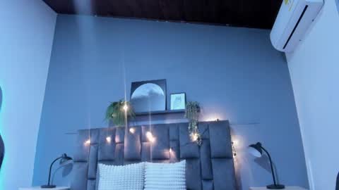 DULCE AURORA online show from June 19, 2:49 am
