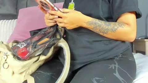 DULCE AURORA online show from June 22, 1:18 am