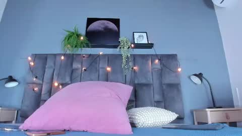 DULCE AURORA online show from July 3, 2:51 am