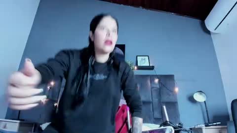 DULCE AURORA online show from July 10, 2:49 am