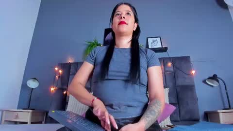 DULCE AURORA online show from July 14, 2:49 am