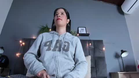 DULCE AURORA online show from July 19, 10:52 am
