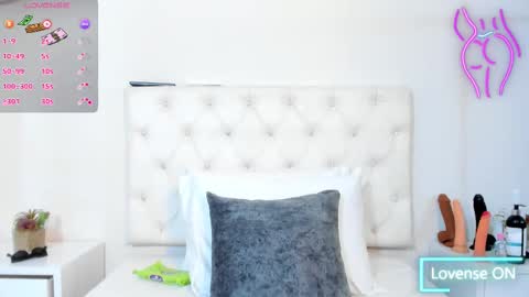 Dulce online show from October 9, 7:23 pm