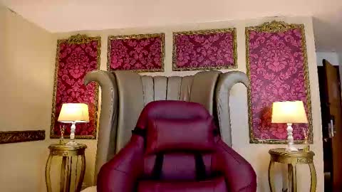 Snapshot of dulcedarling chatting on November 10, 12:04 pm Call Me Candy ONLINE GTM -5 7001400 online show from November 10, 12:04 pm