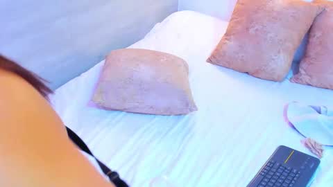 Dulcee Garcia online show from October 3, 11:46 pm