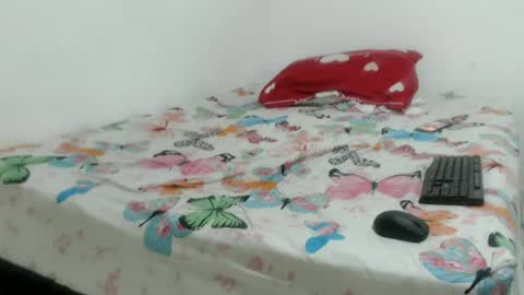 dulcefuegoxxx online show from June 11, 8:29 pm