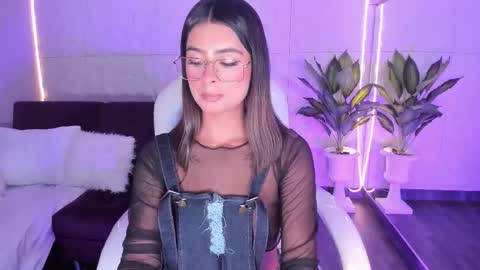 Dulce  online show from February 10, 8:13 pm