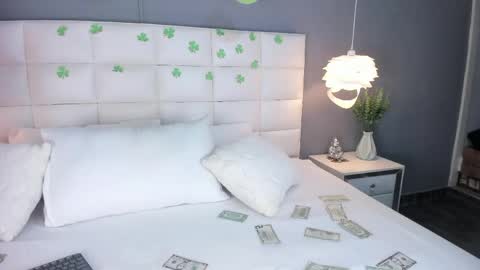 Snapshot of dulcegreem chatting on March 17, 10:57 pm Dulce online show from March 17, 10:57 pm