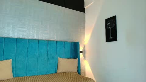 dulce nena online show from March 25, 7:42 pm