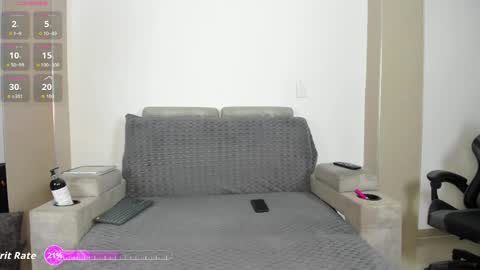 Snapshot of dulceromance chatting on May 17, 6:22 am Jlozada05 online show from May 17, 6:22 am