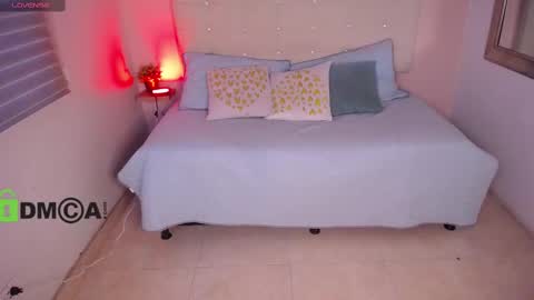 Snapshot of dulcerose01 chatting on March 10, 9:18 pm Dulce Rose online show from March 10, 9:18 pm