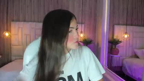 dulcevela online show from October 2, 10:39 pm