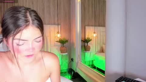 dulcevela online show from October 4, 10:41 pm