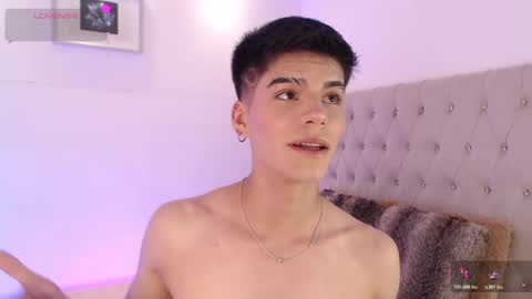 Dulcey online show from November 8, 10:30 pm