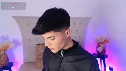 Dulcey online show from January 13, 5:13 am