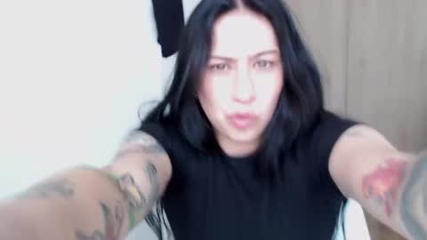 Mia online show from October 6, 4:48 pm