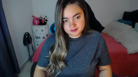 Nicole   online show from March 6, 8:37 pm