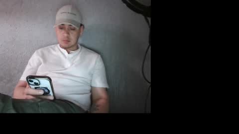 Snapshot of duocaliente310037 chatting on March 8, 12:53 pm duocaliente310037 online show from March 8, 12:53 pm