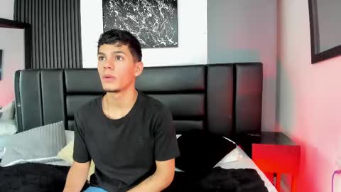 Thomas and Noah online show from September 28, 6:57 pm