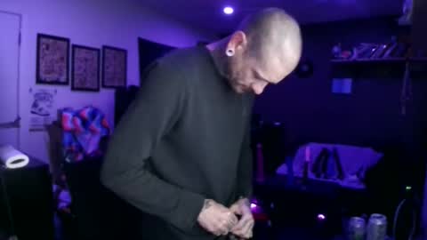 Snapshot of durfmanx chatting on February 14, 11:18 am durfmanX online show from February 14, 11:18 am