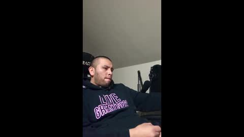 Snapshot of duroporelchiquito chatting on March 18, 4:26 am duroporelchiquito online show from March 18, 4:26 am