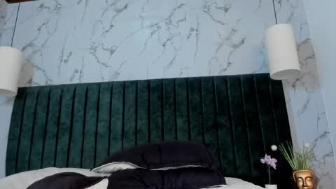 Dustin Sonne online show from February 18, 6:26 am