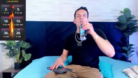 Dustin Sonne online show from October 21, 3:51 am