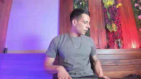 Dustin Sonne online show from March 18, 3:31 am