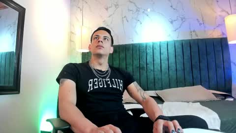 Dustin Sonne online show from June 8, 3:29 am