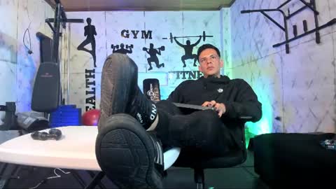Dustin Sonne online show from June 12, 4:00 am