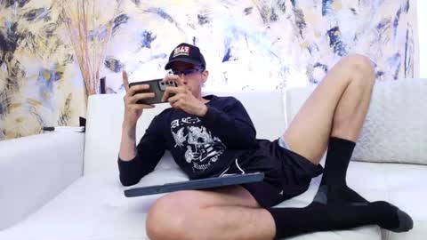 Dustin Dollin online show from January 11, 1:59 am